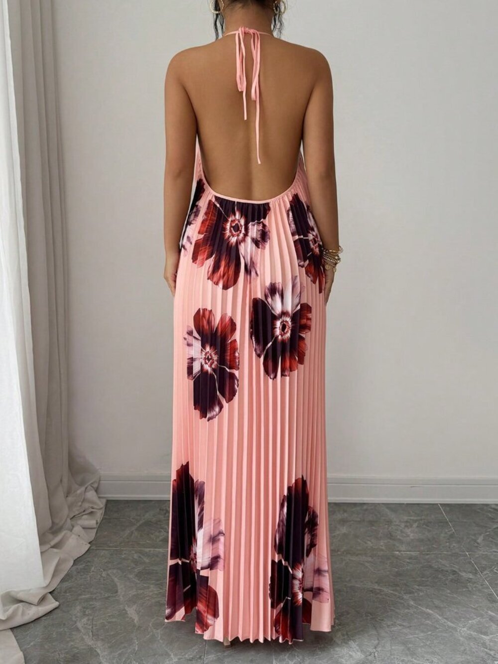 Multicolor Sexy Loose-Fit Pleated Sleeveless Women's Maxi Dress - Picture 2 of 6